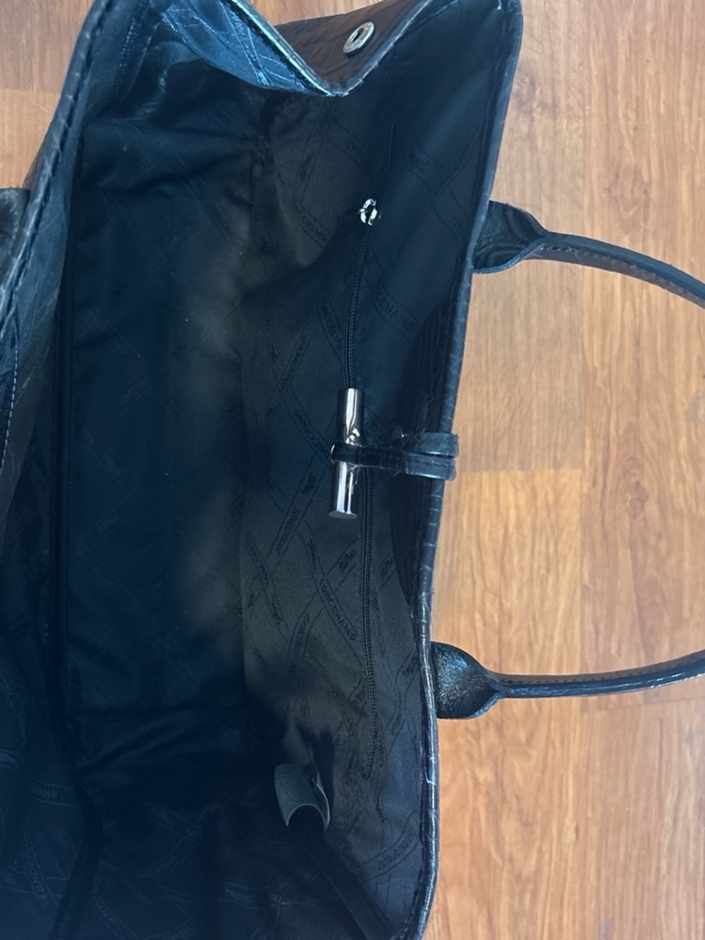 Longchamp Black Croc-Embossed Tote with Gold Accent - Picture 3 of 6